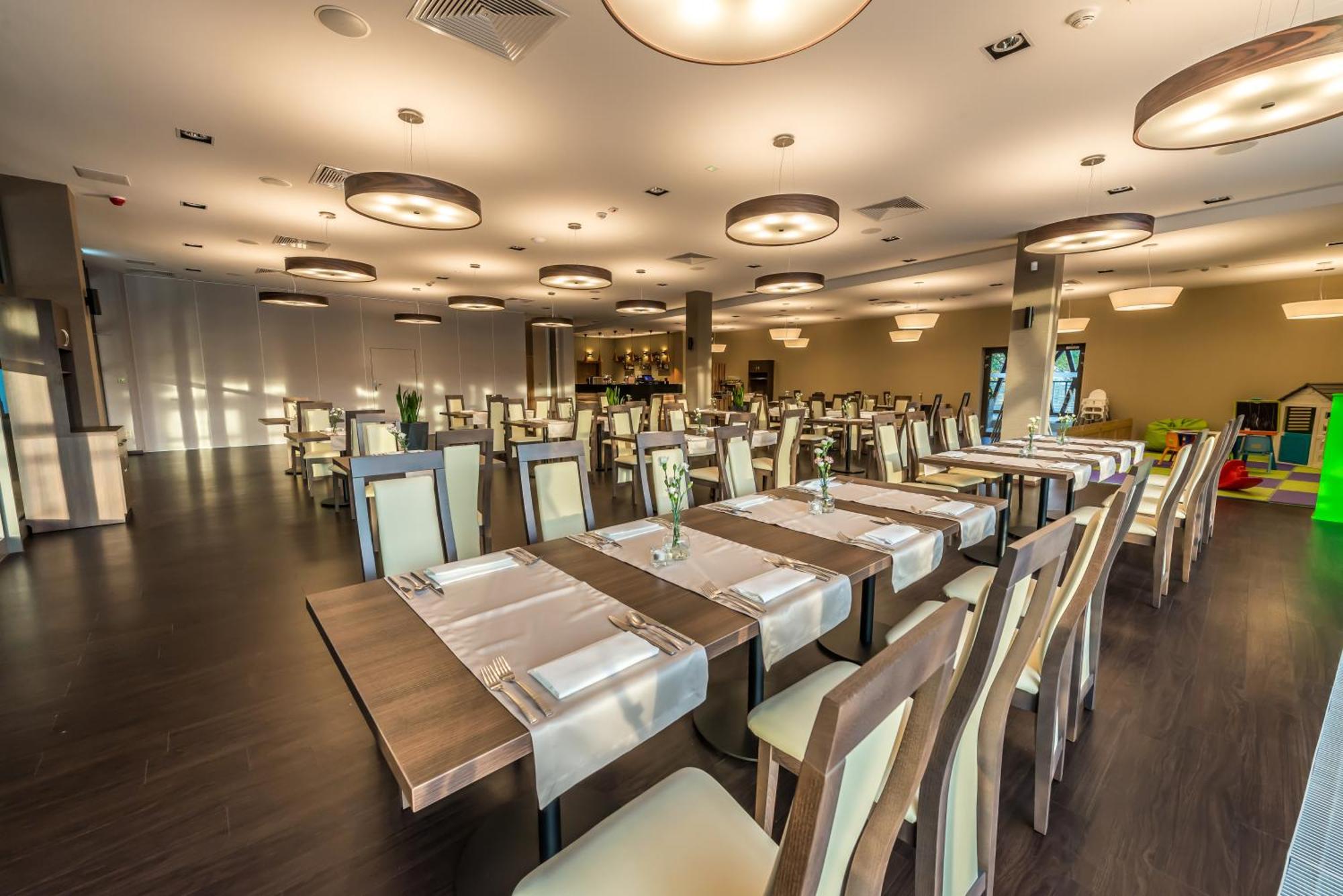 Apart Hotel 12 Rzeszow Luaran gambar