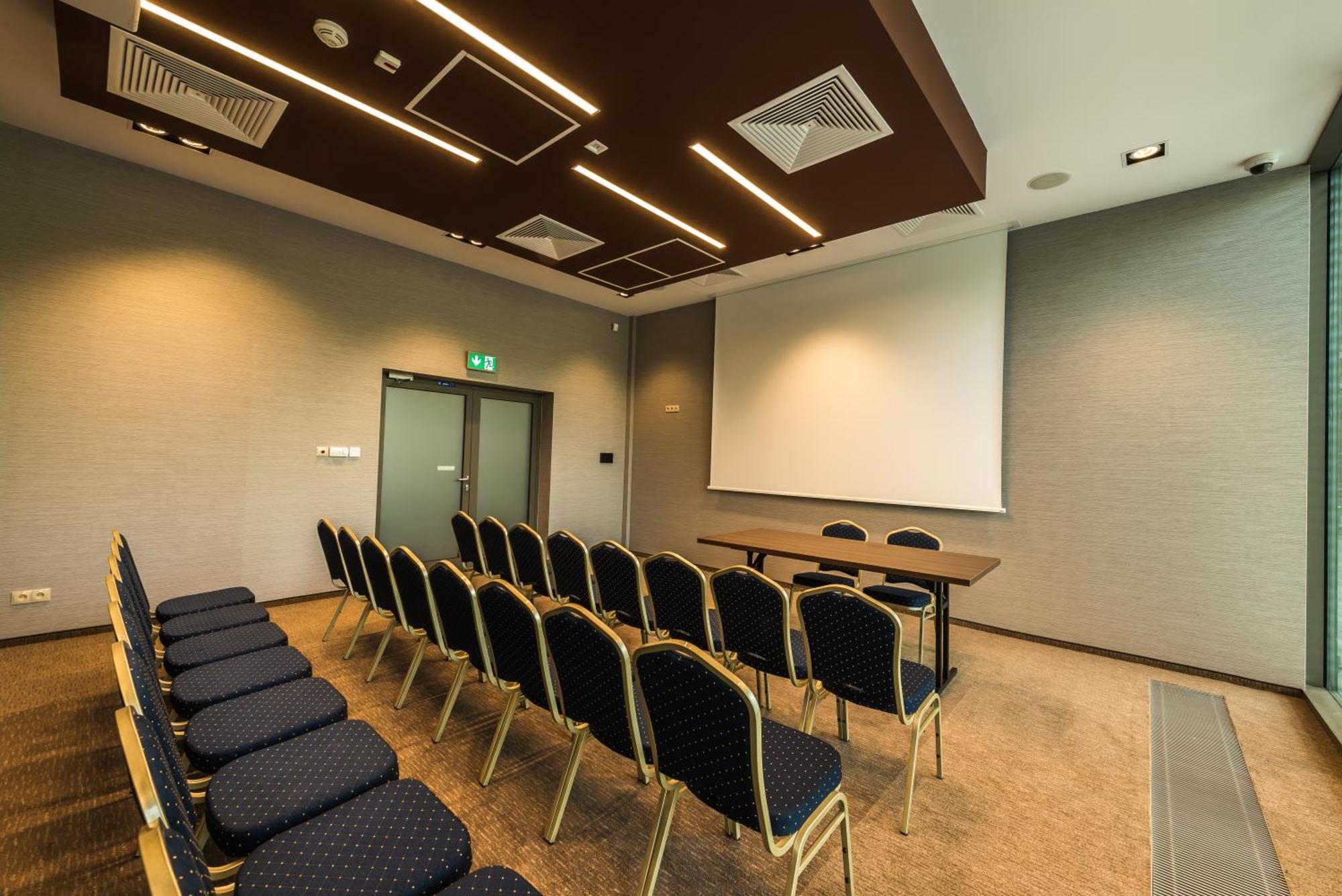 Apart Hotel 12 Rzeszow Luaran gambar