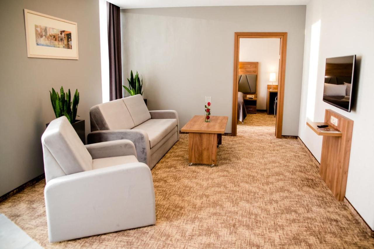 Apart Hotel 12 Rzeszow Luaran gambar